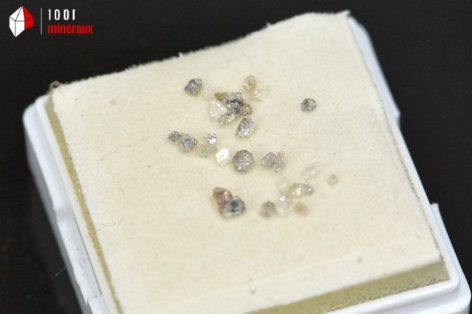 diamant_cristaux_mineraux