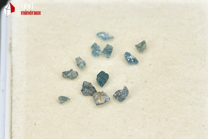 diamant_cristaux_mineraux