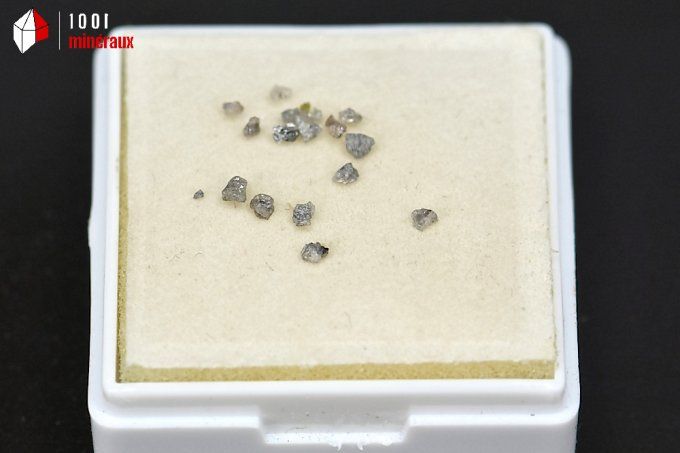 diamant_cristaux_mineraux