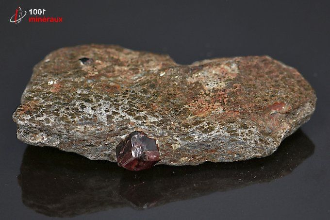 grenat_almandin_cristaux_mineraux