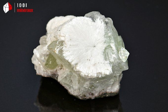 apophyllite_scolecite_mineraux_cristaux