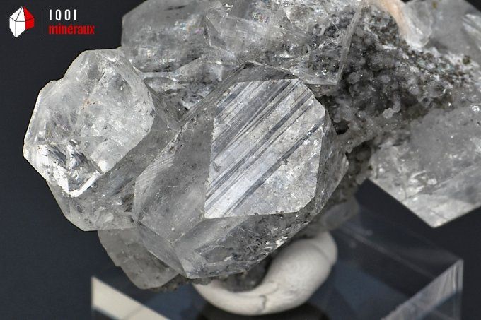 apophyllite_mineraux_cristaux