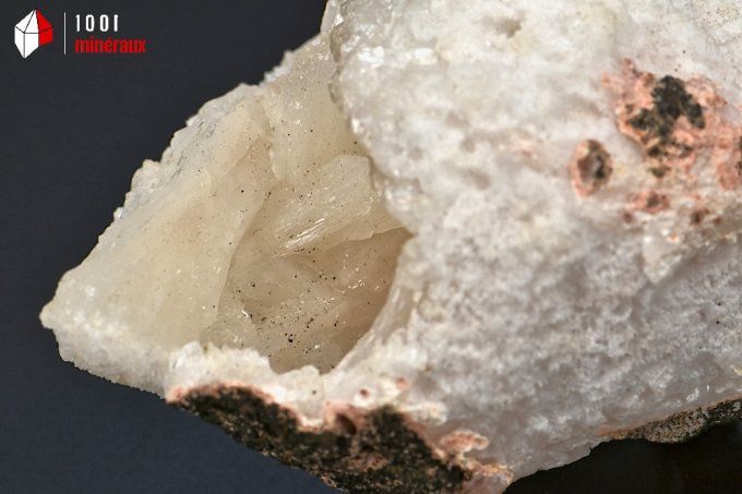 stilbite_mineraux_cristaux