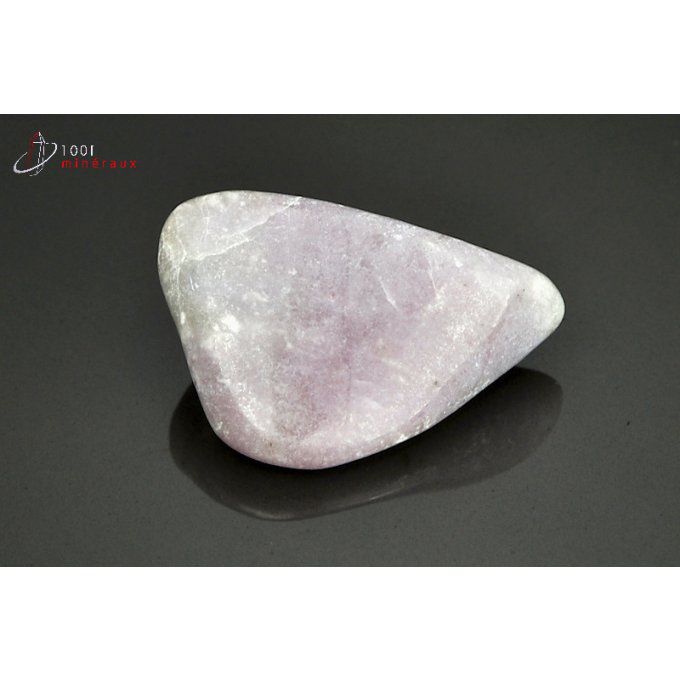 thulite-pierre-polie