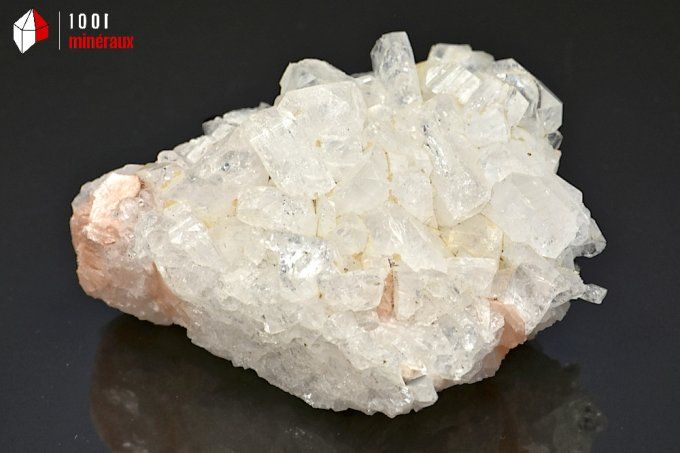 apophyllite_mineraux_cristaux