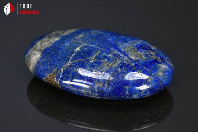 galet minéral de lapis lazuli