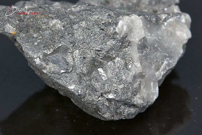 skutterudite_mineraux_cristaux