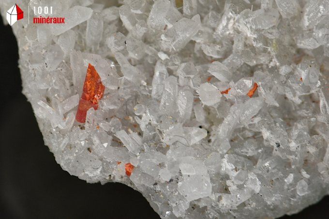realgar_quartz_cristaux_mineraux