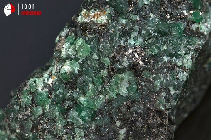 emeraude_mineraux_cristaux