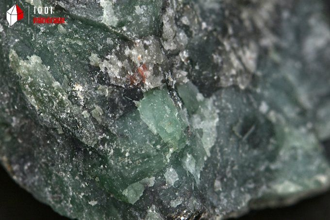 emeraude_mineraux_cristaux
