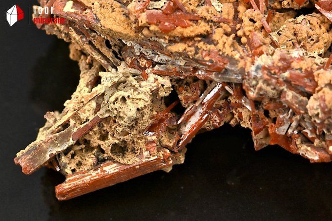 crocoite_cristaux_mineraux