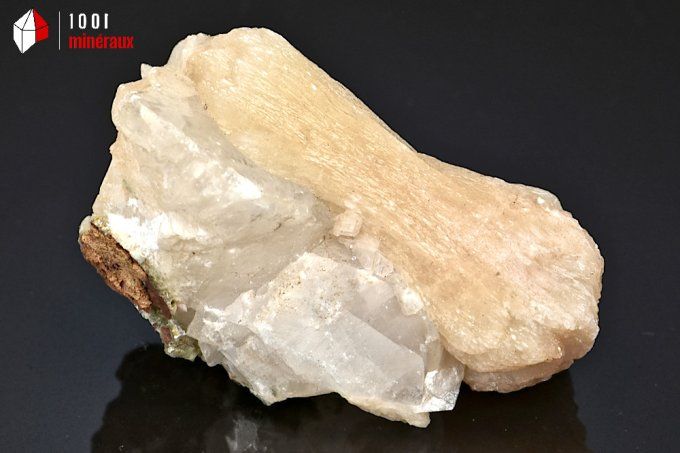 stilbite_apophyllite_mineraux_cristaux