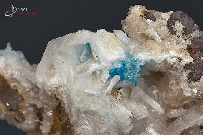 cavansite-mineraux-heulandite