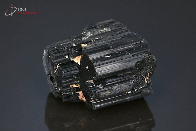 tourmaline mineraux cristaux