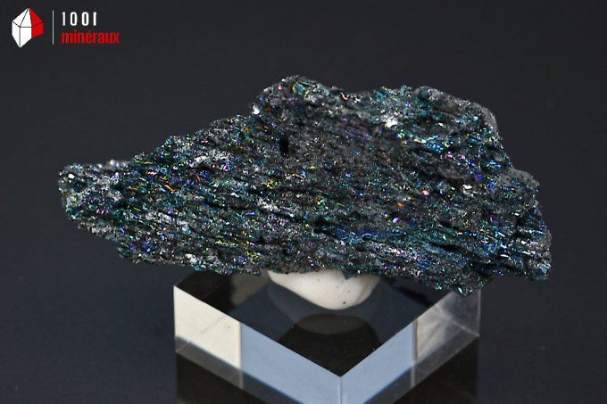 carborandite_mineraux_cristaux