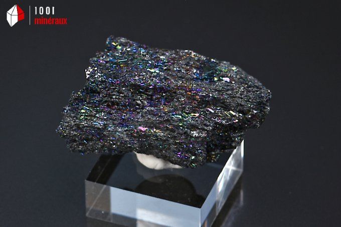 carborandite_mineraux_cristaux