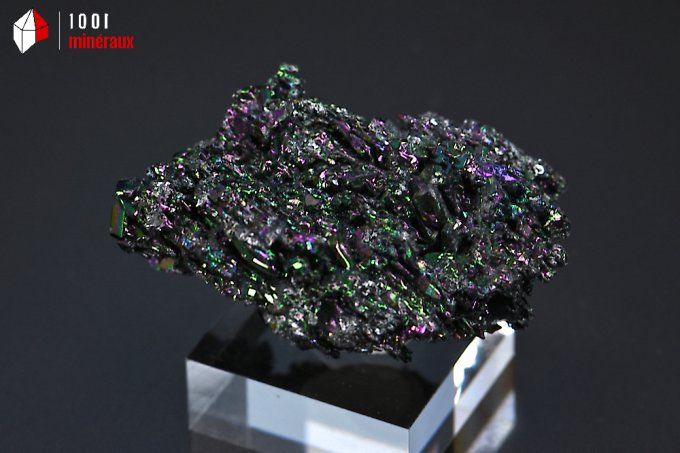 carborandite_mineraux_cristaux