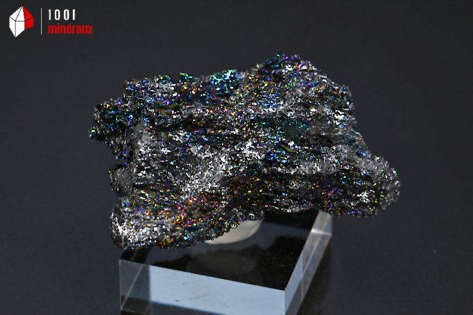 carborandite_mineraux_cristaux