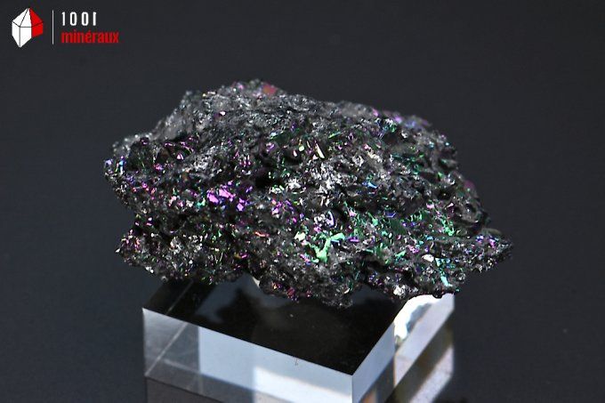 carborandite_mineraux_cristaux