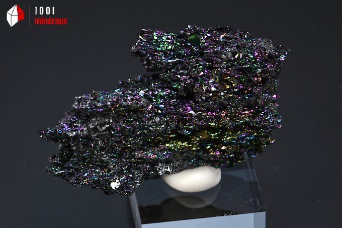 carborandite_mineraux_cristaux