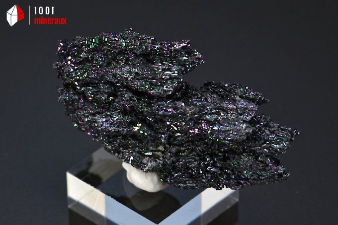 carborandite_mineraux_cristaux