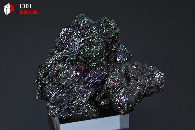 carborandite_mineraux_cristaux