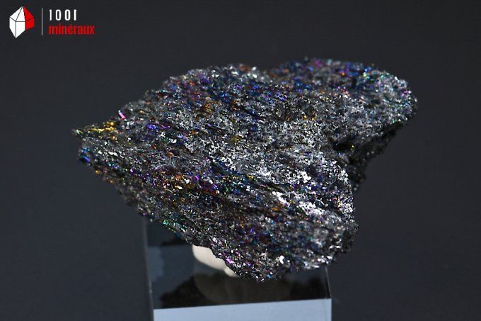 carborandite_mineraux_cristaux