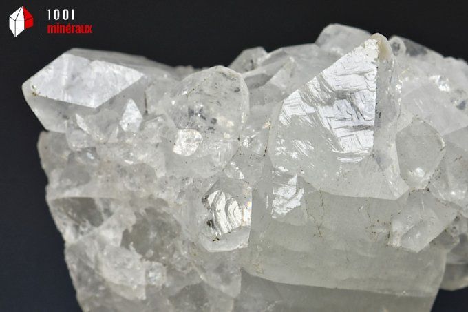 apophyllite_mineraux_cristaux
