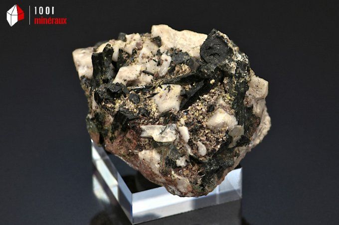 aegirine_orthose_mineraux_cristaux