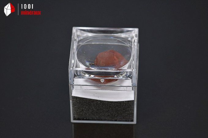 hyacinthe_zircon_mineraux_cristaux