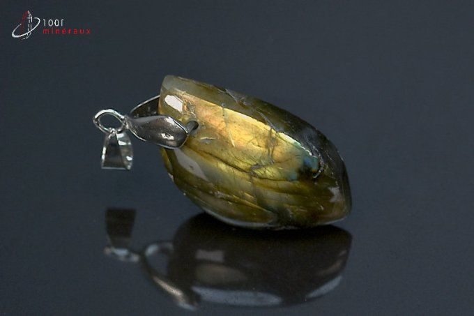 pendentif de labradorite polie