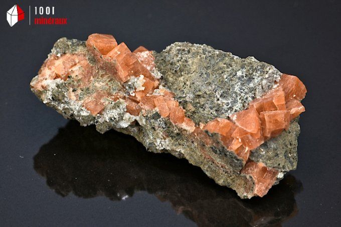 chabazite_calcium_mineraux_cristaux