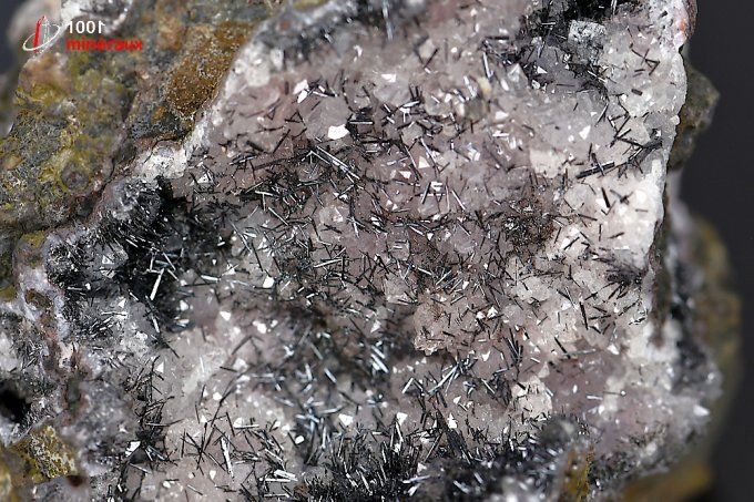 pyrolusite_polianite_cristaux_mineraux