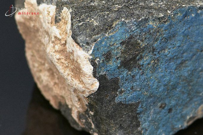 aerinite_cristaux_mineraux