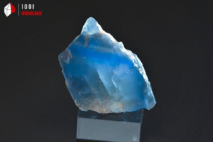 cristal de fluorine bleue translucide