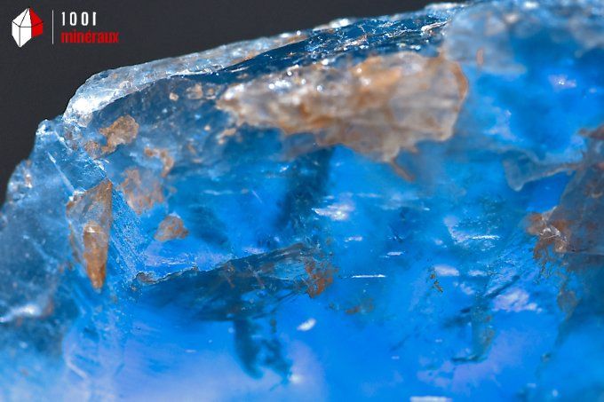 cristal de fluorine bleue translucide