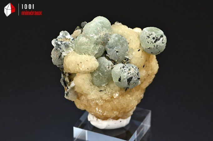 prehnite_stilbite_mineraux_cristaux