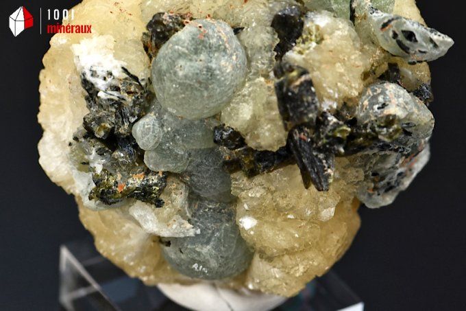 prehnite_stilbite_mineraux_cristaux