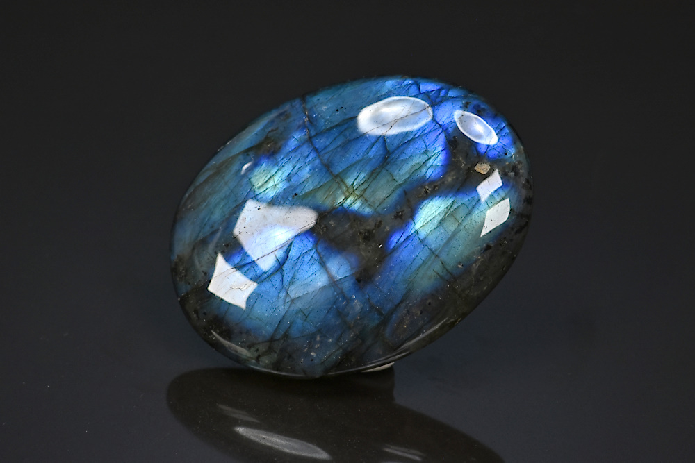 Labradorite polie Labradorite polie